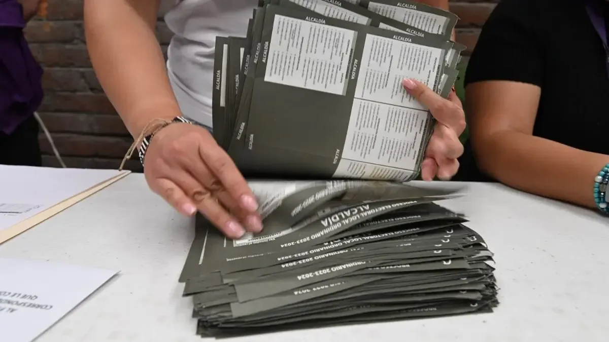 La elección incluye Alcaldías, Concejalías y Diputaciones, con precampañas y campañas definidas en el calendario electoral.