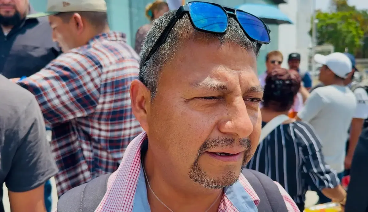 Habitantes exigen justicia tras estratagemas de un presunto estafador relacionado con visas para EE. UU.