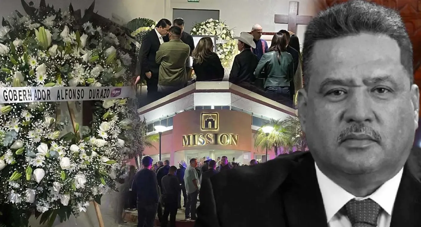 Ciudadanos y funcionarios rinden homenaje al alcalde Serge Enríquez Tolano.