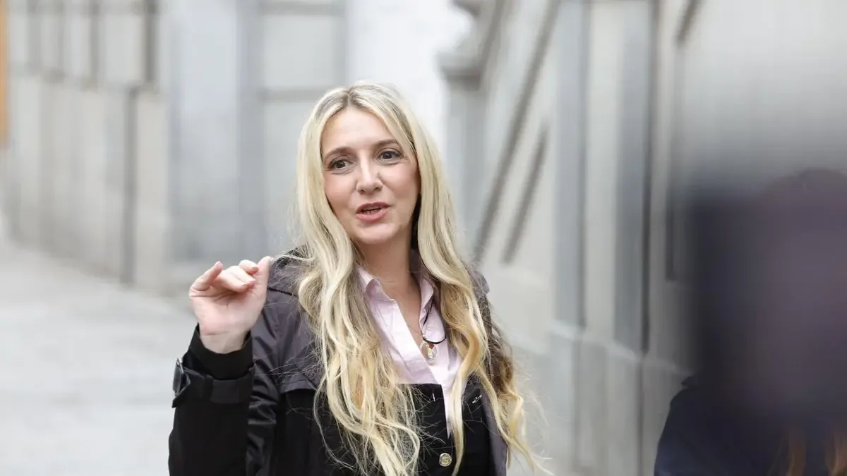 Claudia Montes testifica sobre su contratación en medio de acusaciones a exministros por corrupción.