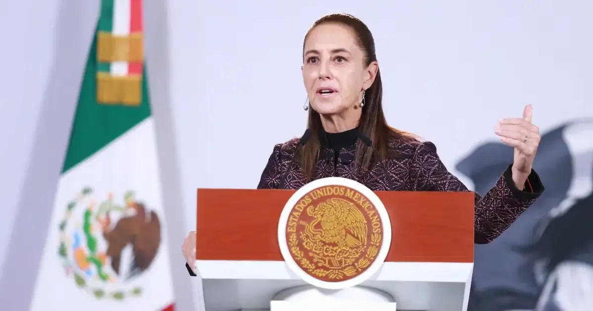 La presidenta discute asuntos delicados de salud pública y seguridad ante los medios.