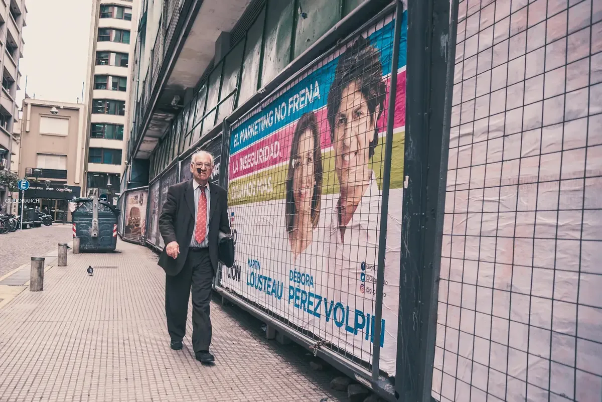 La iniciativa busca anular elecciones si se comprueban intervenciones externas en la política nacional.