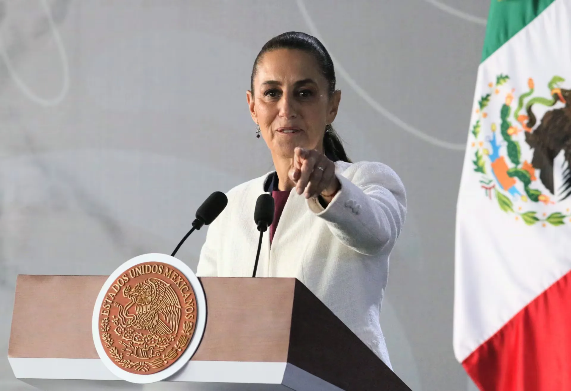 Claudia Sheinbaum durante su conferencia sobre seguridad en Palacio Nacional.