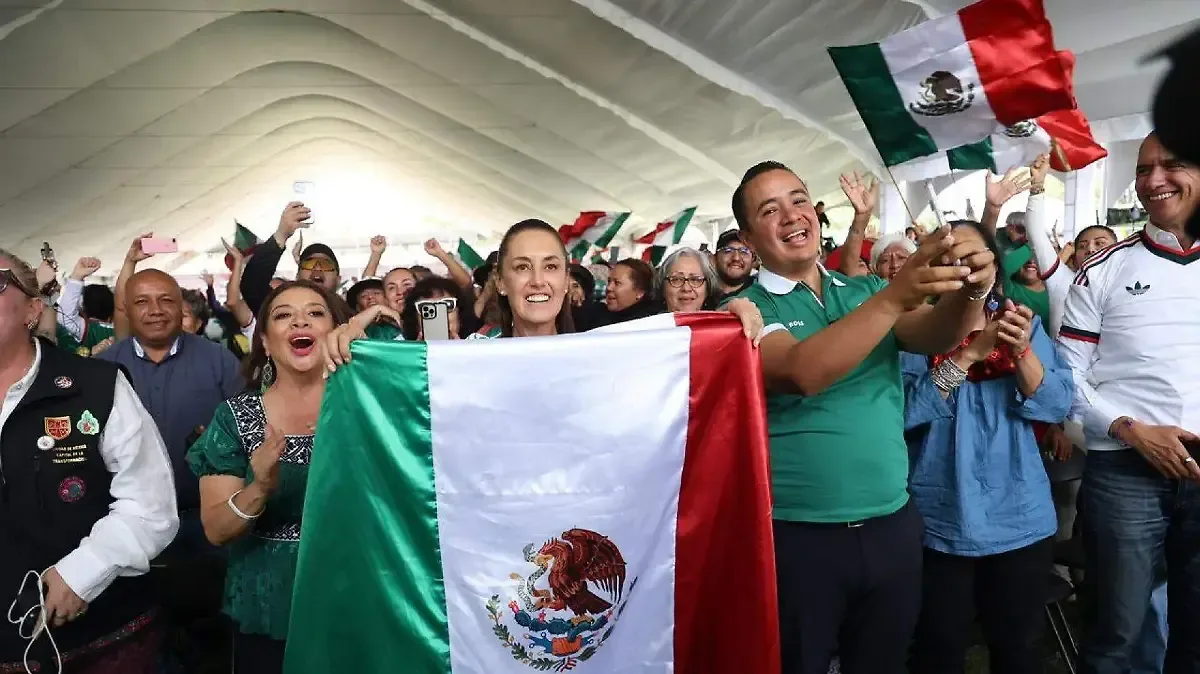 La presidenta celebró la victoria del Tricolor sobre Sudáfrica en su debut mundialista.