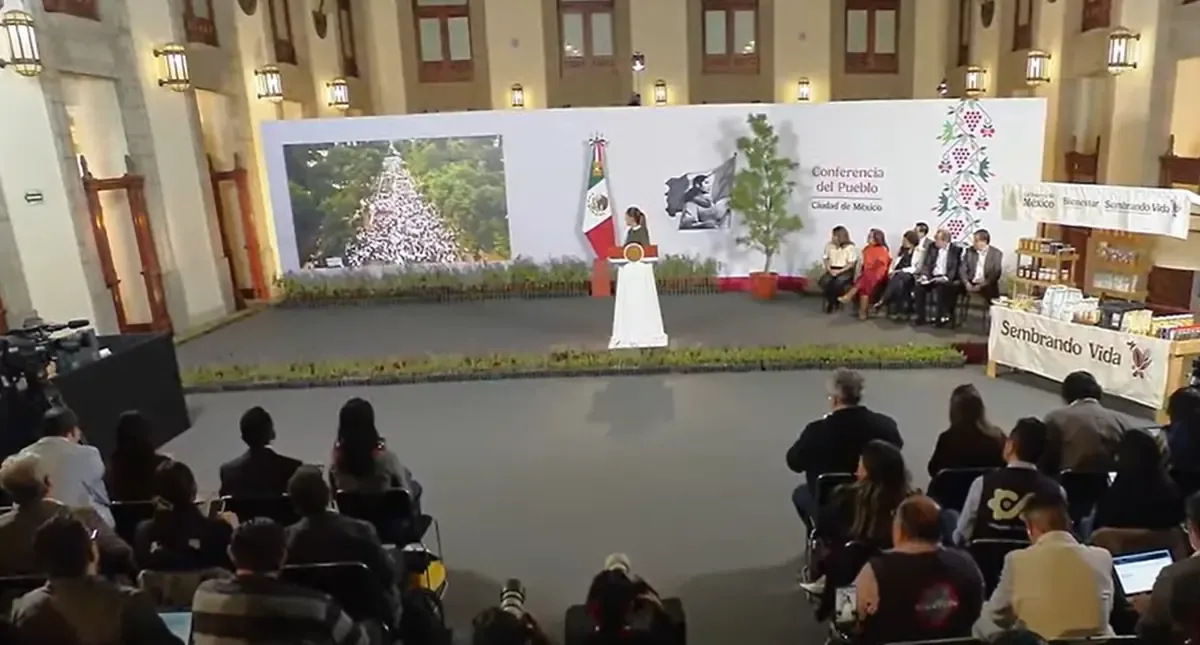 La presidenta aborda las demandas del personal de salud mientras cuestiona la representación política en la movilización.
