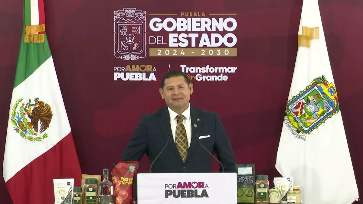 La presidenta Claudia Sheinbaum y el gobernador Alejandro Armenta destacan avances en infraestructura y bienestar social.
