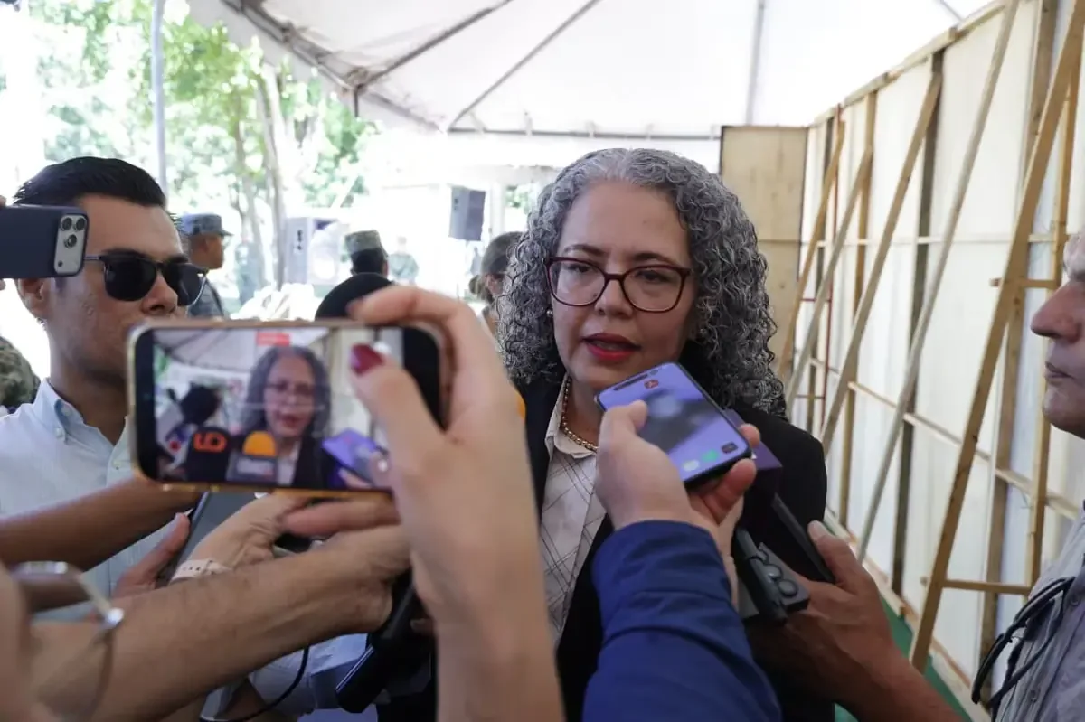 La visita se enmarca en la celebración de una marcha por la paz en Sinaloa.