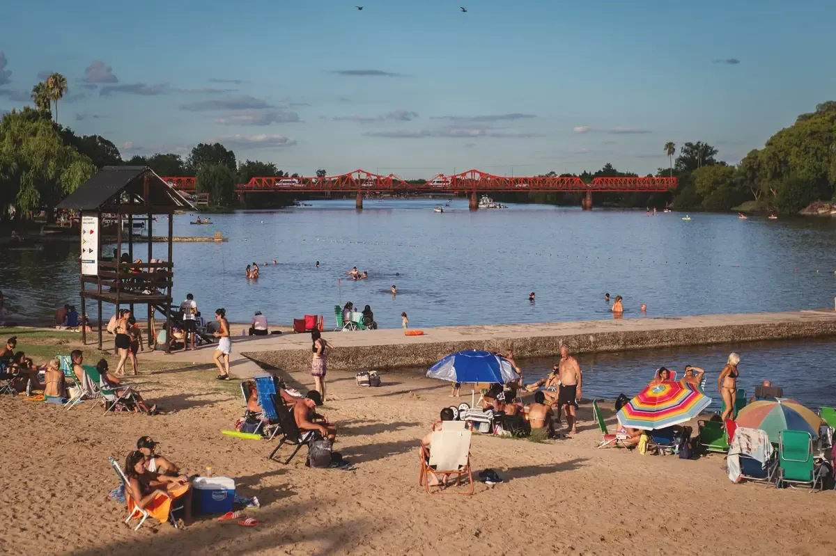 El clima en La Plata promete ser ideal para disfrutar actividades al aire libre a finales de agosto.