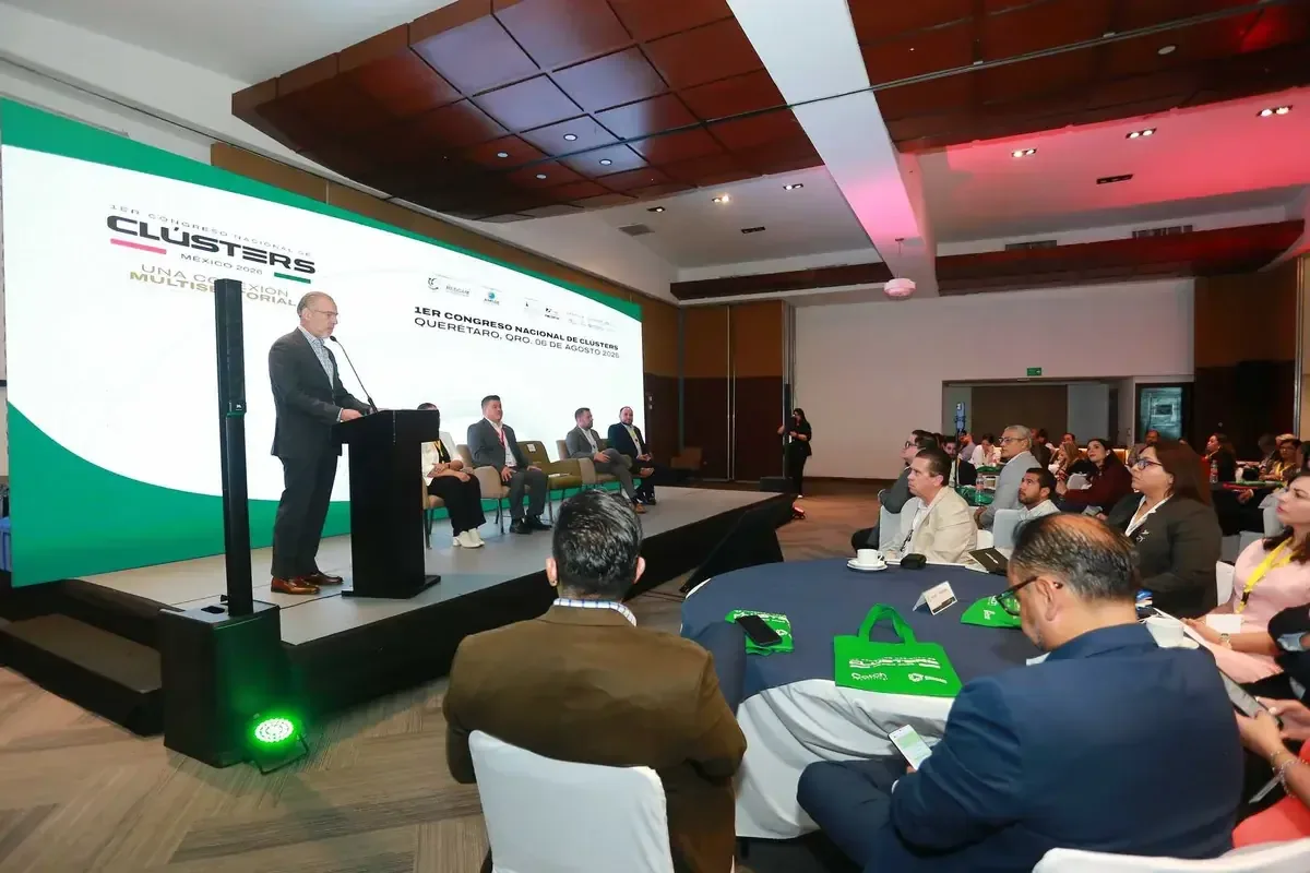 El Congreso Nacional de Clústeres en Querétaro destaca la importancia de la colaboración interinstitucional para el crecimiento económico.