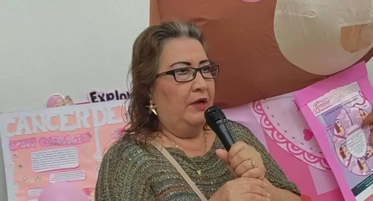 Una mujer comparte su experiencia para motivar a otras a priorizar revisiones médicas.