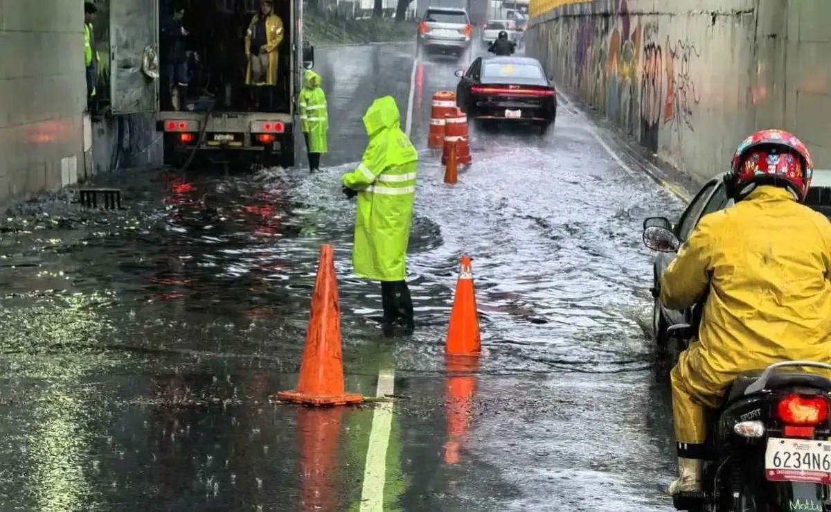 La CNPC alerta a la población sobre el riesgo de lluvias y altas temperaturas en diversas regiones del país.