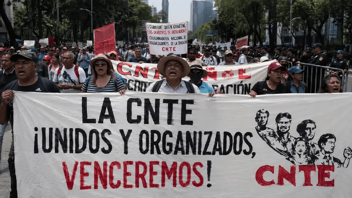 La Coordinadora Nacional de Trabajadores de la Educación sostiene su movilización hasta obtener respuestas del gobierno.