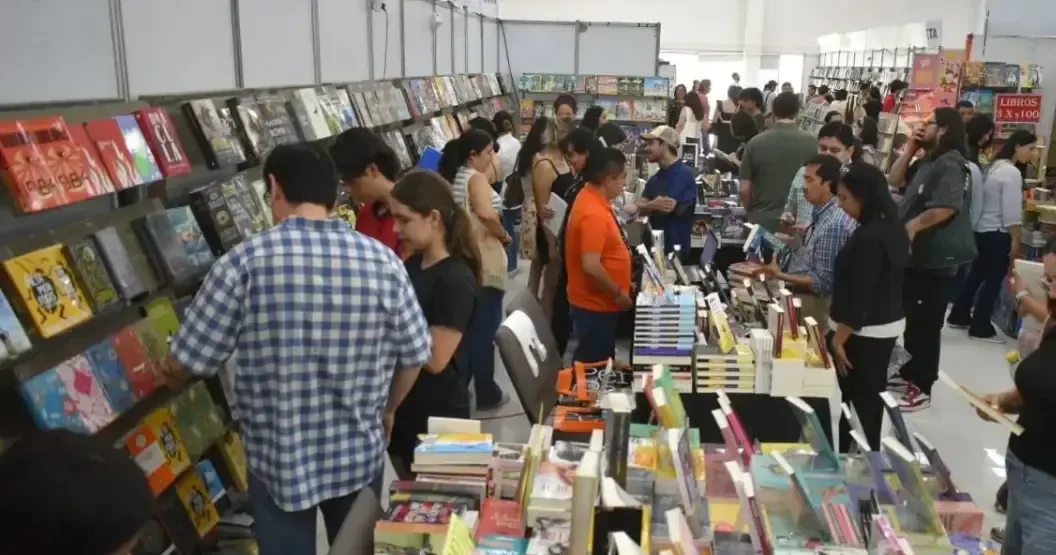 A pesar de la Feria Internacional del Libro, persiste la falta de políticas efectivas para fomentar la lectura en el estado.