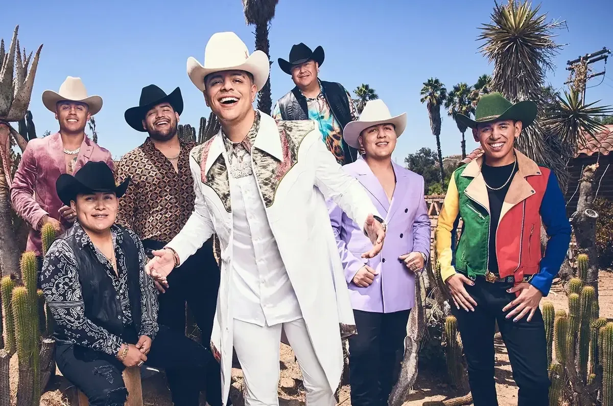 La nueva canción de desamor se vuelve un hito en YouTube y entre fanáticos.