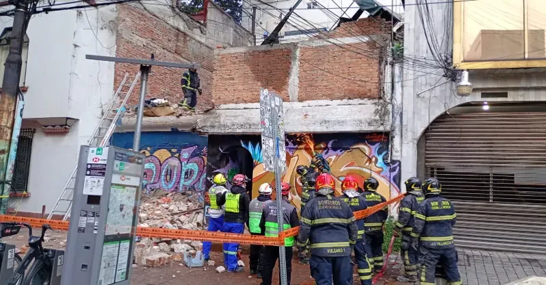 Una mujer resultó lesionada y un hombre fue encontrado sin vida tras el derrumbe de una casa en la colonia Hipódromo.