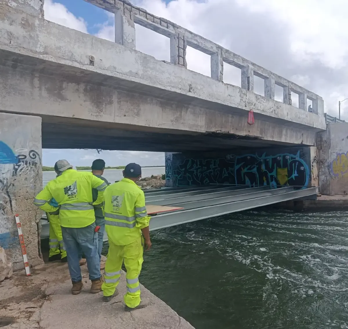 La obra de reconstrucción del puente Yucalpetén II en Progreso tomará dos meses, con rutas alternas para el tráfico.