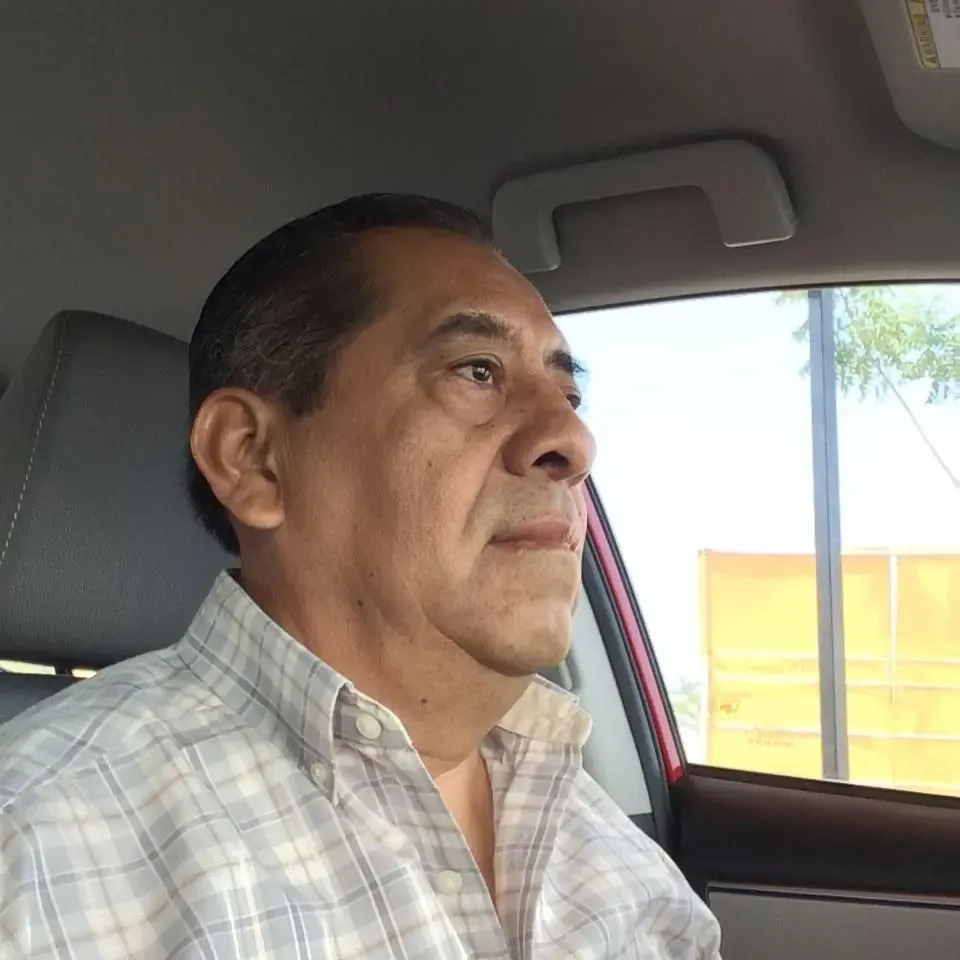 Ricardo Mendoza Castro, comisariado ejidal, fue víctima de un ataque en Oaxaca, lo que genera preocupación en la comunidad.