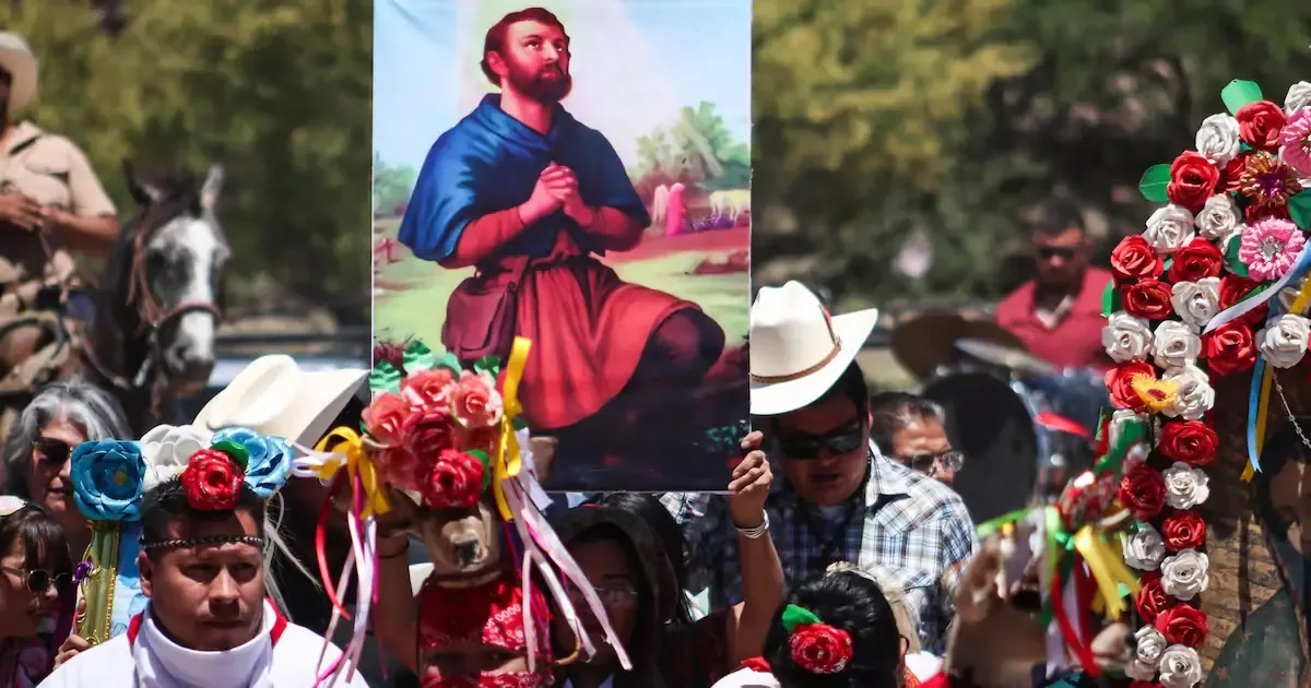 Festividades en honor al santo patrono de los agricultores destacan la cultura y gastronomía de la comunidad Yoreme-Mayo.