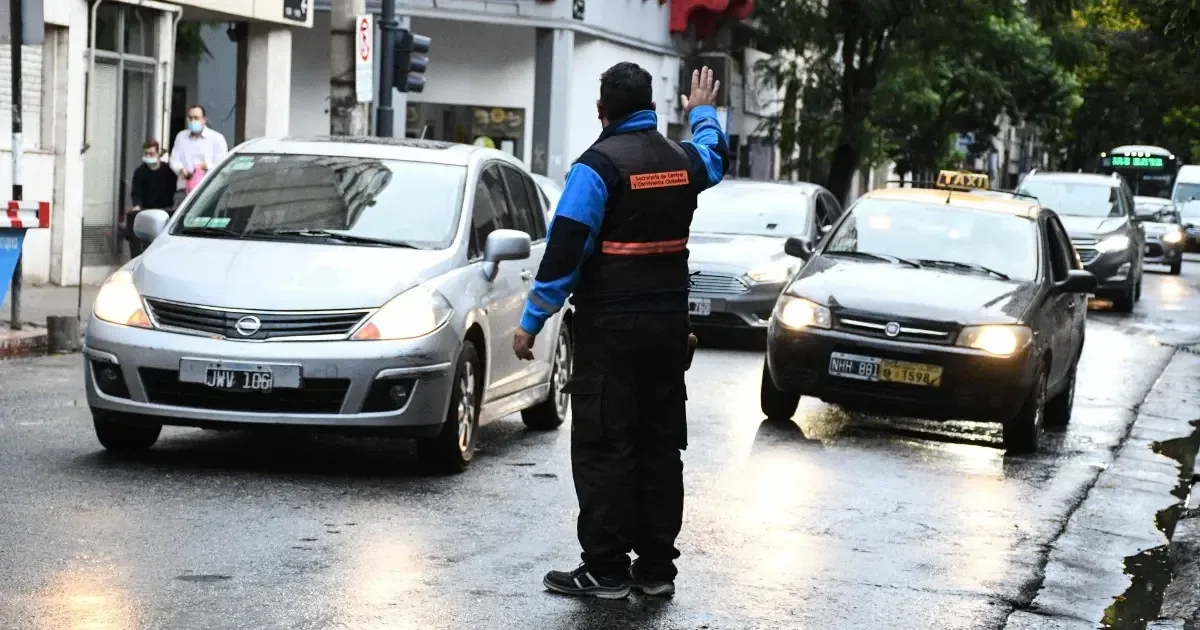 Con 150 agentes, la Municipalidad busca mejorar la movilidad en 38 escuelas.