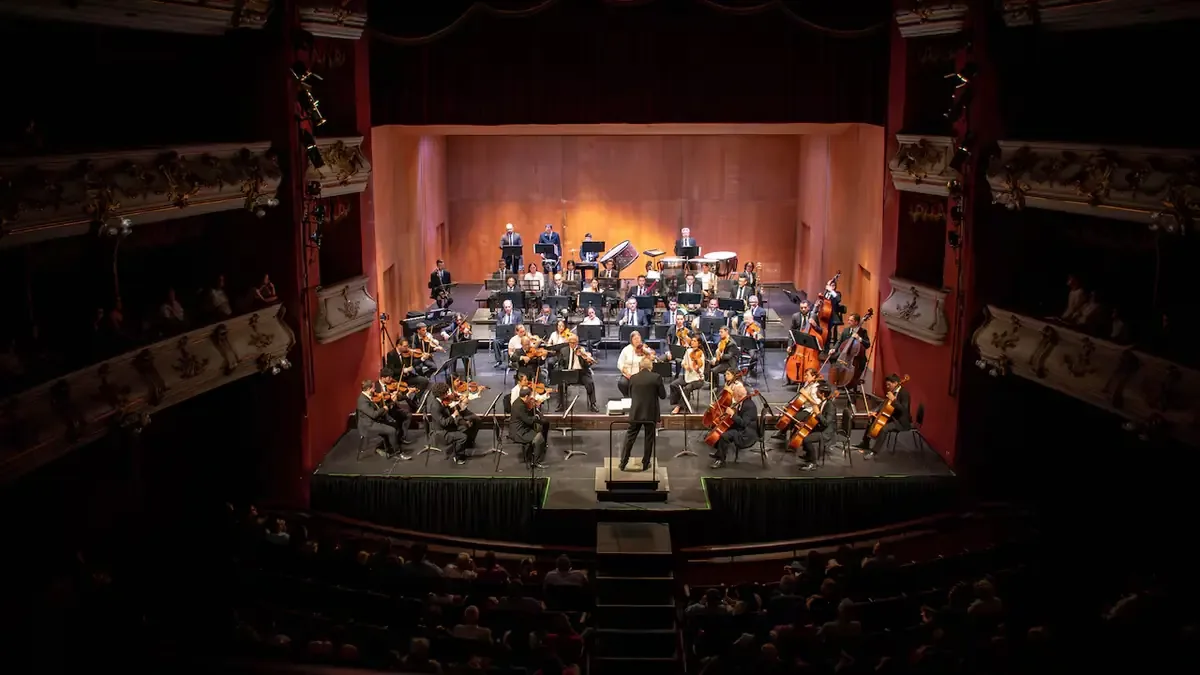 La Orquesta Filarmónica de Cali presenta un evento sinfónico que revive éxitos de los 60, 70 y 80.