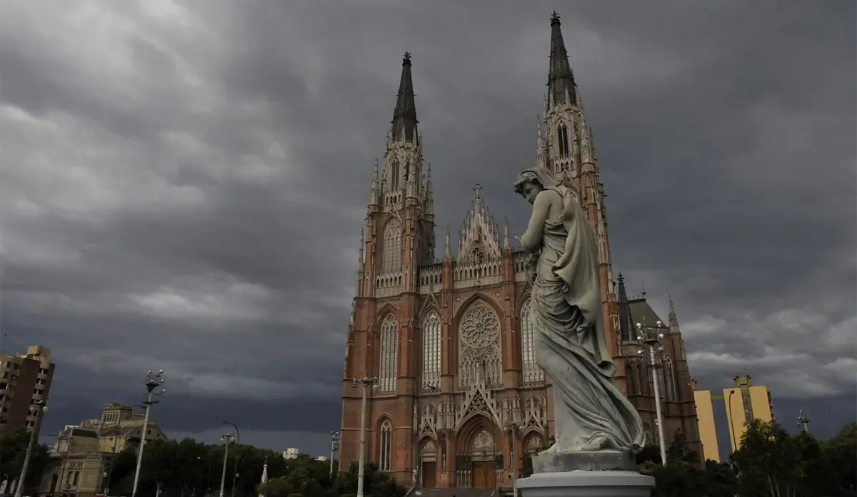 La inestabilidad climática podría interferir con actividades y planes de primavera en La Plata.