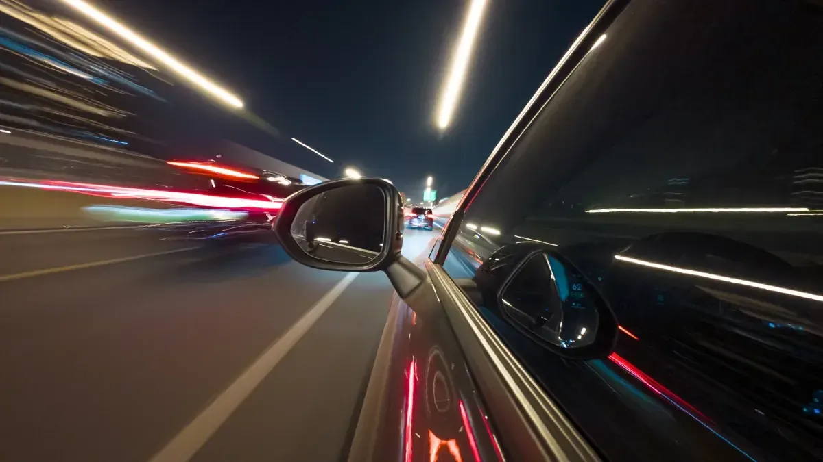 Un estudio revela que respetar los límites de velocidad ahorra combustible y reduce costos para los conductores.