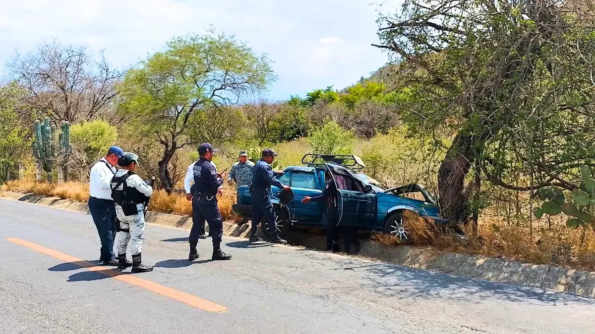 El accidente dejó a una persona lesionada y fue atendida en un hospital.