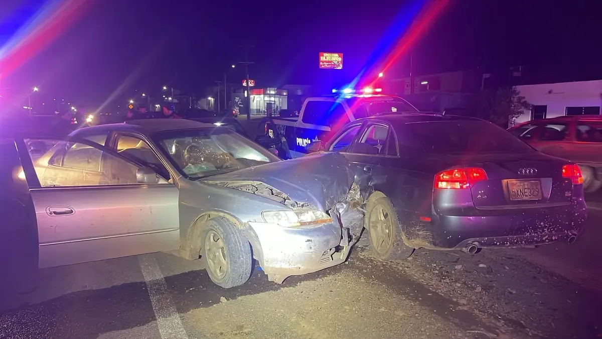 El incidente ocurrió durante un operativo de alcoholimetría y dejó un lesionado que requirió atención médica urgente.