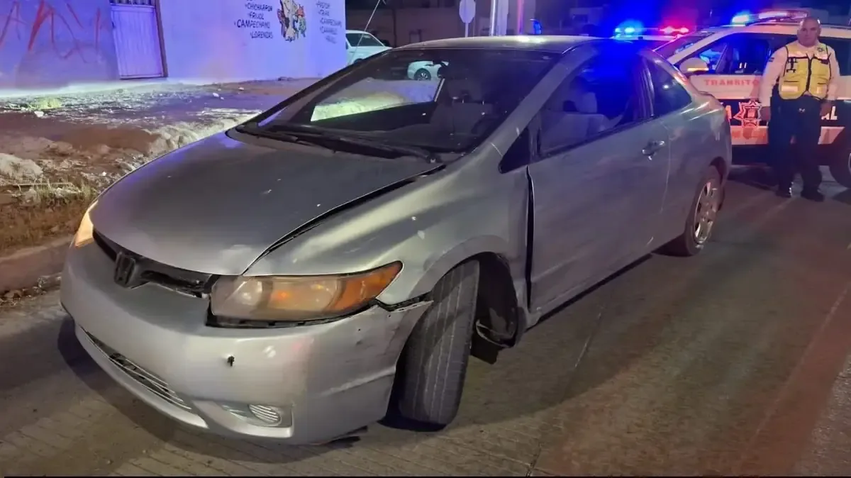 Un joven bajo los efectos del alcohol arrolló a dos agentes en Hermosillo.