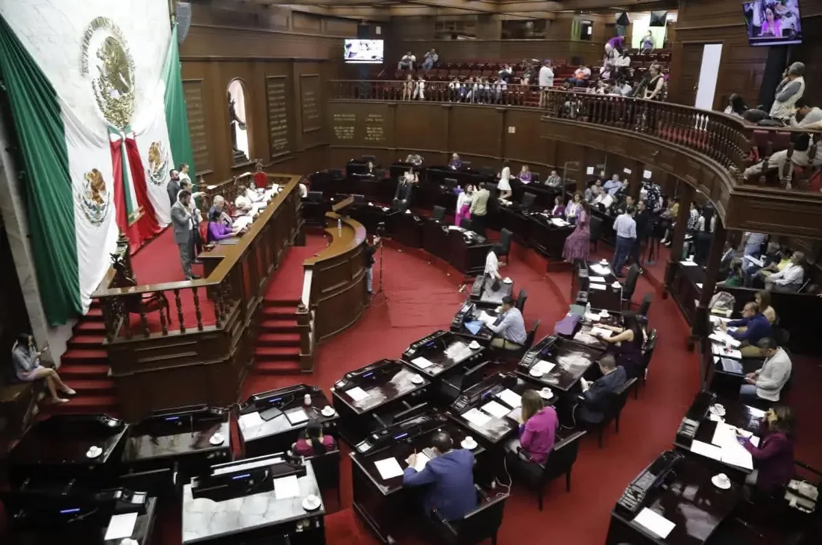 Las inasistencias en el Congreso de Michoacán afectan los trabajos legislativos cruciales.