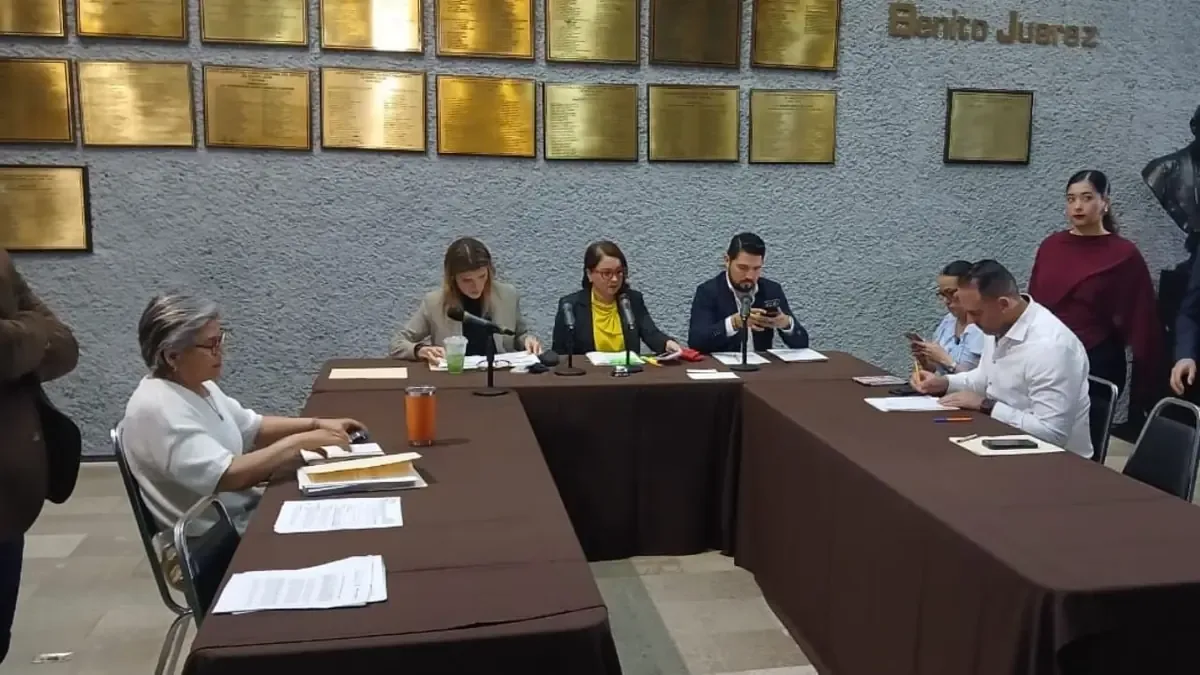 El gobernador enfrenta tres juicios por presuntos delitos electorales y violaciones a la Constitución estatal.