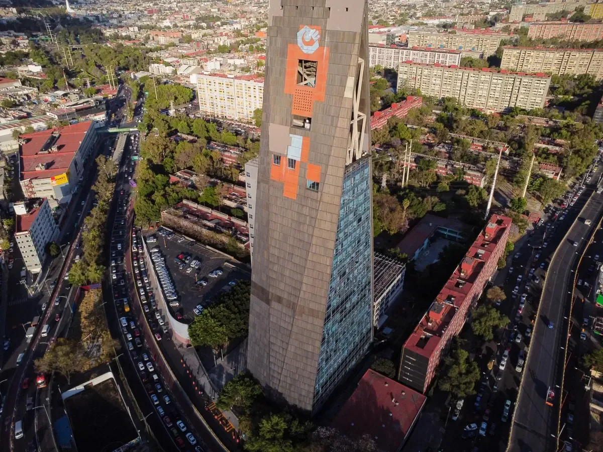 La comunidad revive el recuerdo y la solidaridad tras el devastador sismo.