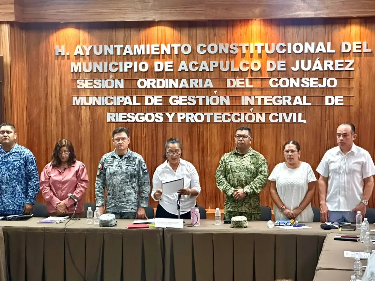 La alcaldesa Abelina López Rodríguez instala el consejo para prevenir riesgos en la temporada de lluvias.
