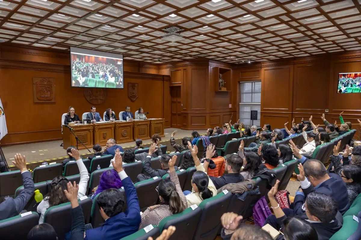 La UAEMéx aprobó acciones clave para fortalecer la vida universitaria y conmemorar su historia.
