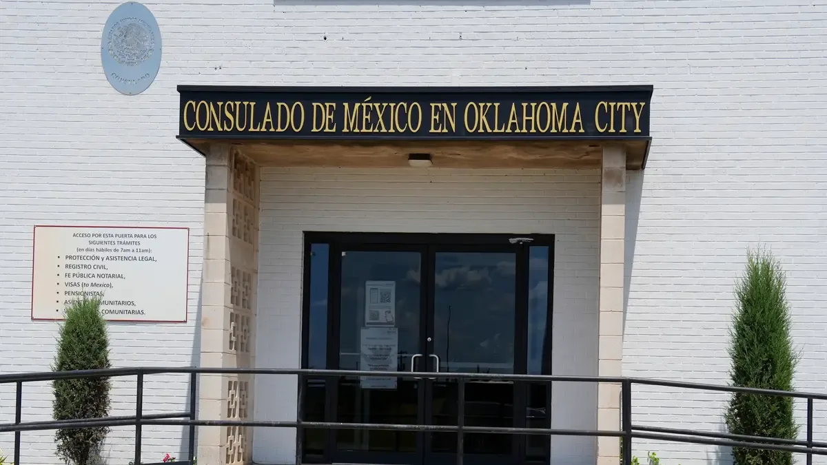 Los consulados mexicanos en EE. UU. atienden diversas necesidades de la comunidad inmigrante.