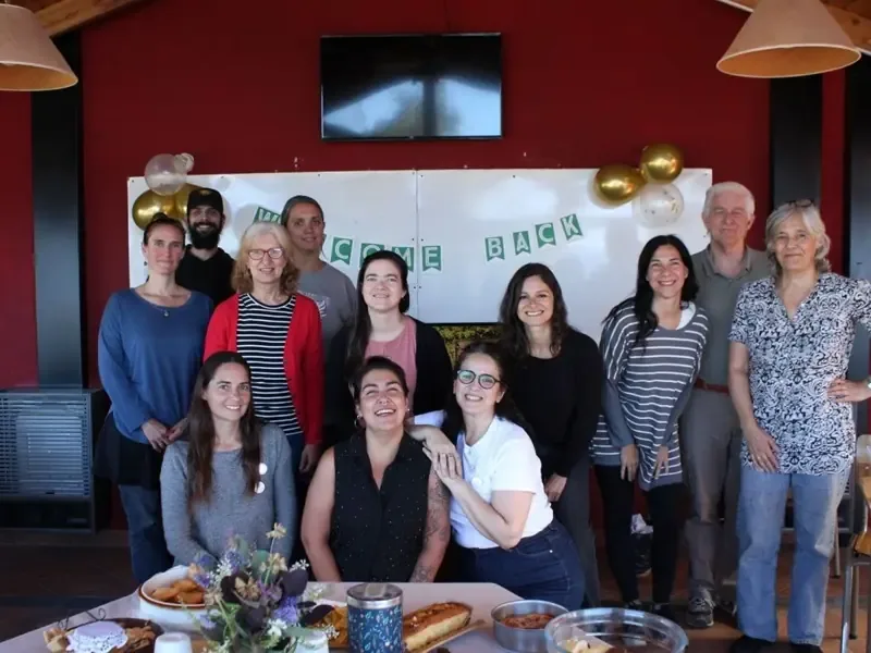La primera cooperativa de profesores de inglés de Argentina inaugura nueva sede en Bariloche, consolidando su propuesta educativa.