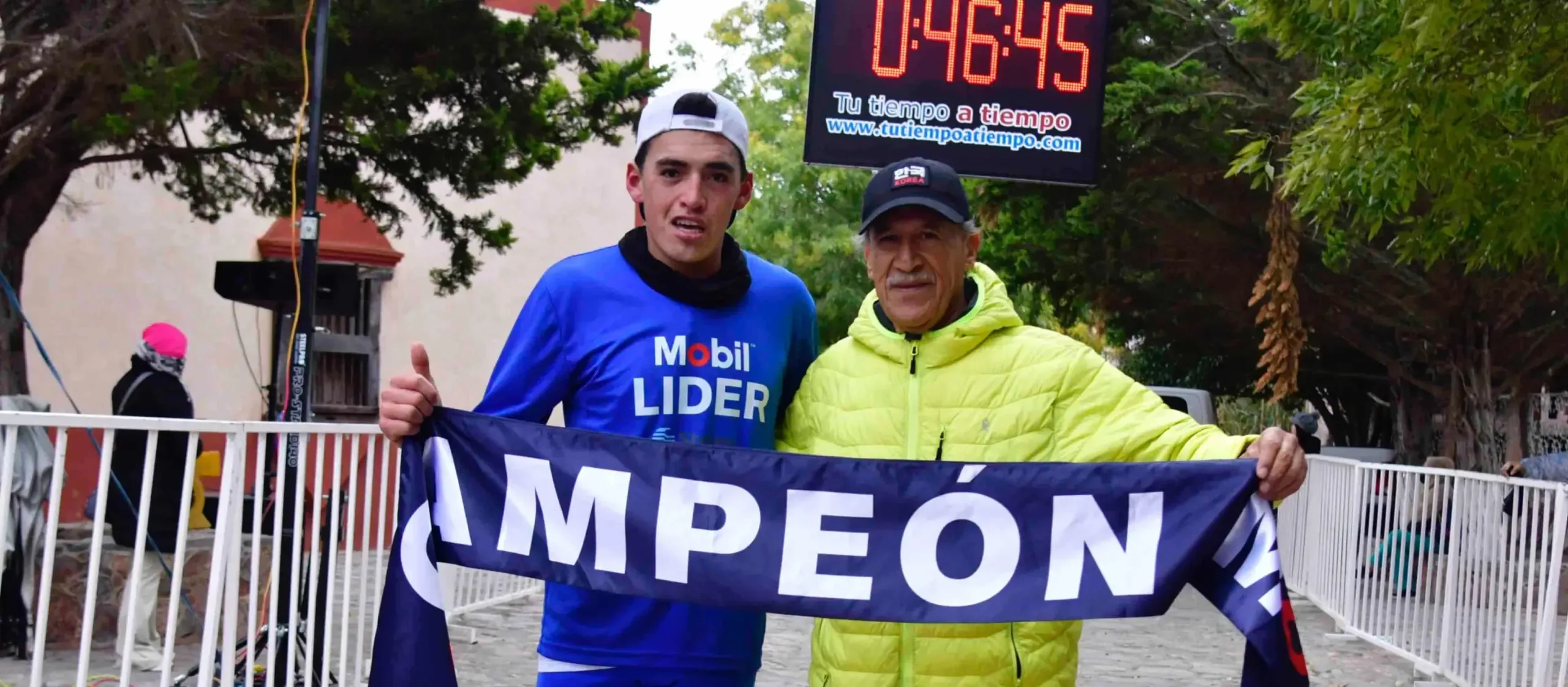 Corredores destacados del Serial CAFA en Monte Caldera durante la competencia.