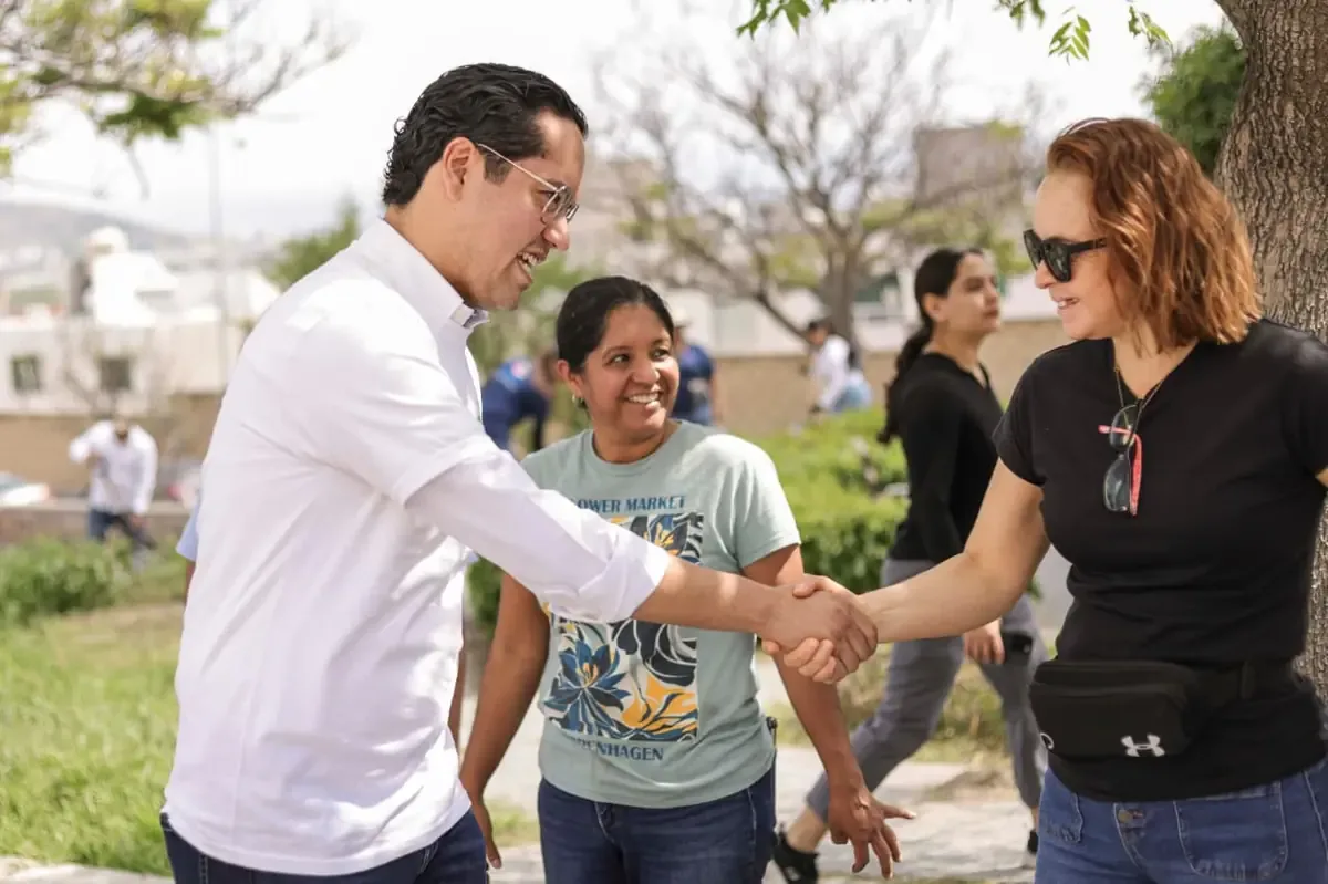 La limpieza en Punta Esmeralda mejora la calidad de vida de los vecinos y reafirma el compromiso municipal.