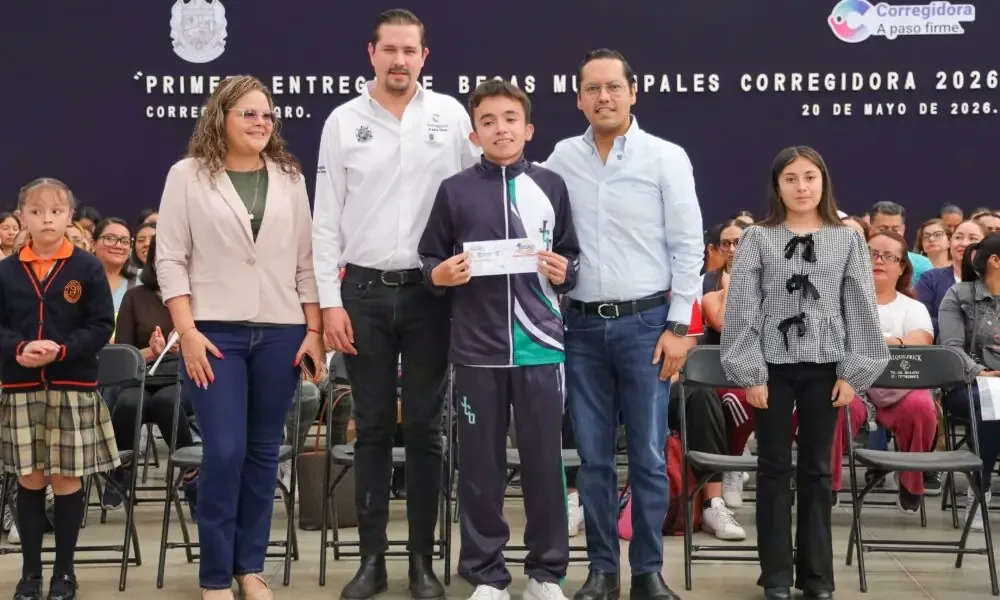 El apoyo económico busca mejorar el desempeño académico de estudiantes en Corregidora.