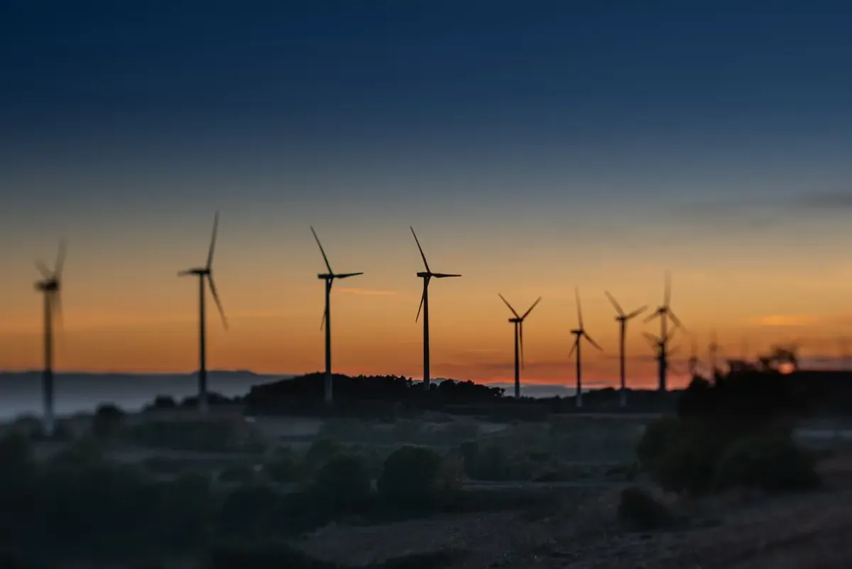 Los constantes cortes de suministro eléctrico en Reynosa comprometen el desarrollo económico y la competitividad regional.
