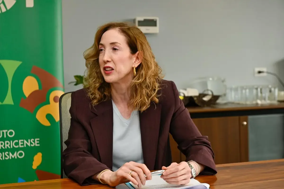 La presidenta Laura Fernández aún considera si firmará el protocolo, tras críticas a la negociación anterior.