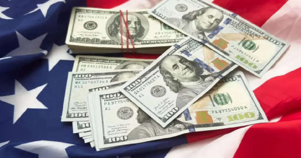 Cotización del dólar hoy en bancos de México al 4 de febrero de 2026.