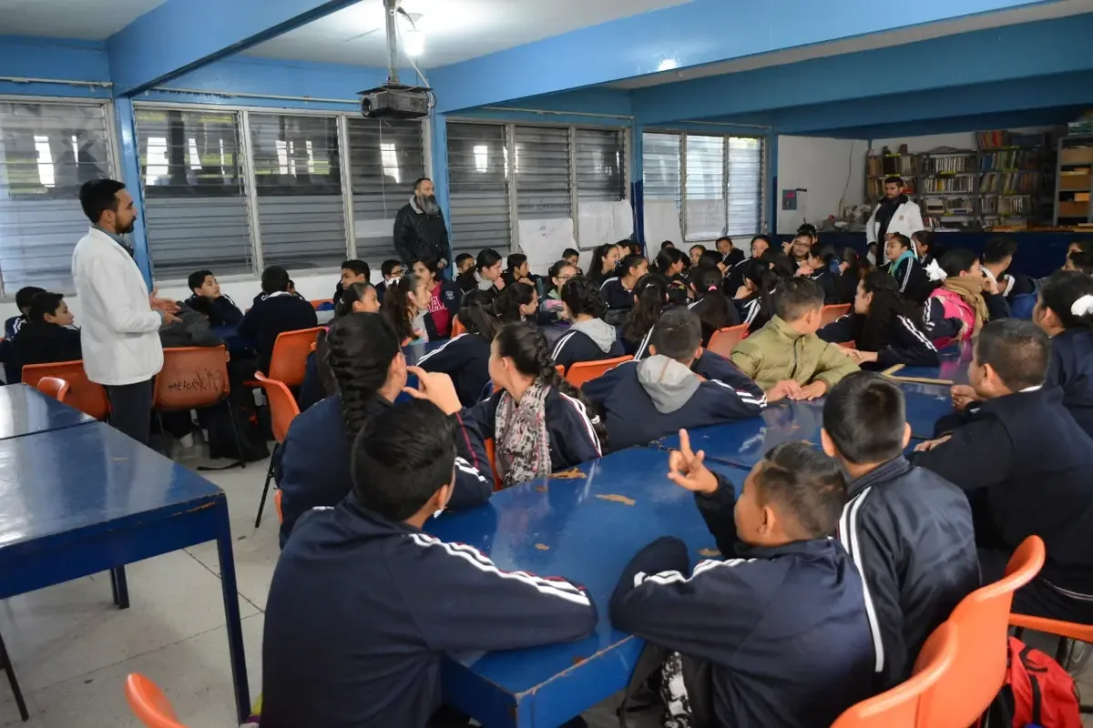 El sistema educativo de Michoacán presenta severas brechas entre niveles académicos y afectaciones a grupos vulnerables.