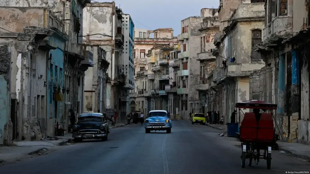 La atención médica en Cuba enfrenta una severa crisis tras años de escasez de insumos y una intensa represión política.