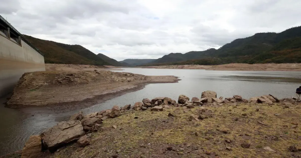 La capital de Honduras vive grave crisis de agua y vulnerabilidad ante deslizamientos y tormentas.