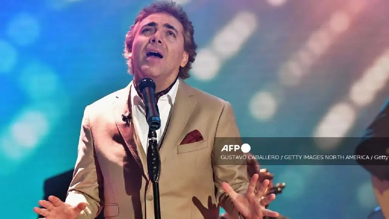 Cristian Castro durante su anuncio de conciertos en CDMX para marzo de 2026.