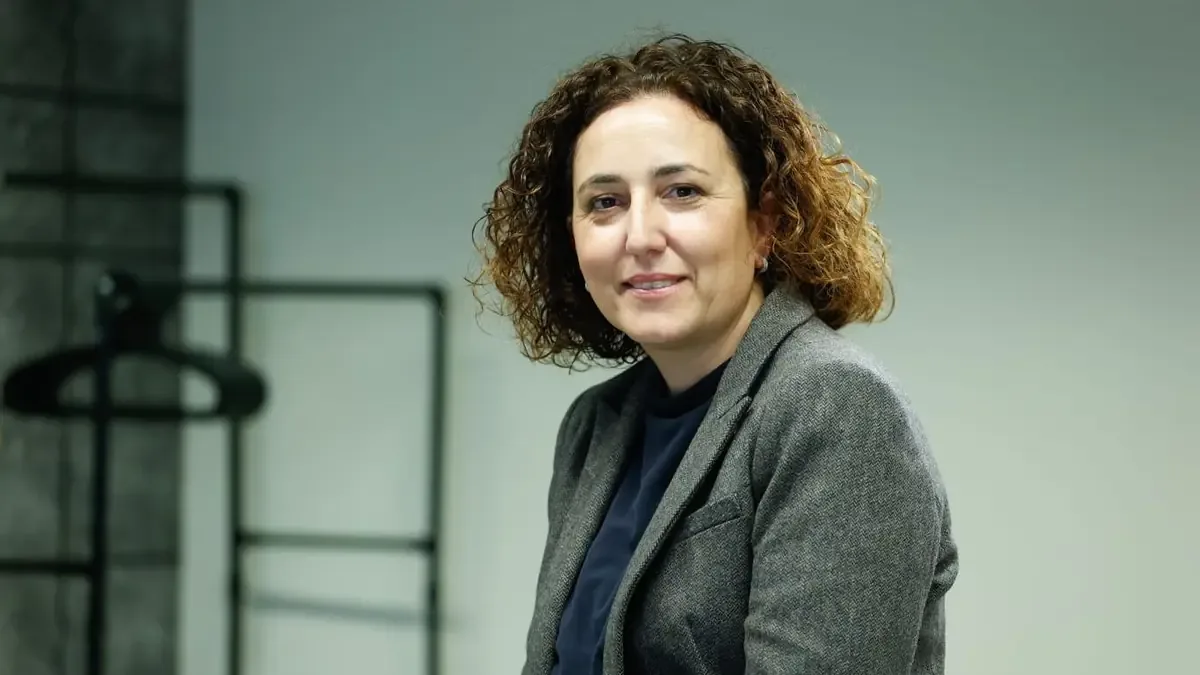 La oncóloga Cristina Saura se destaca por su investigación en la detección precoz de cáncer durante el posparto.