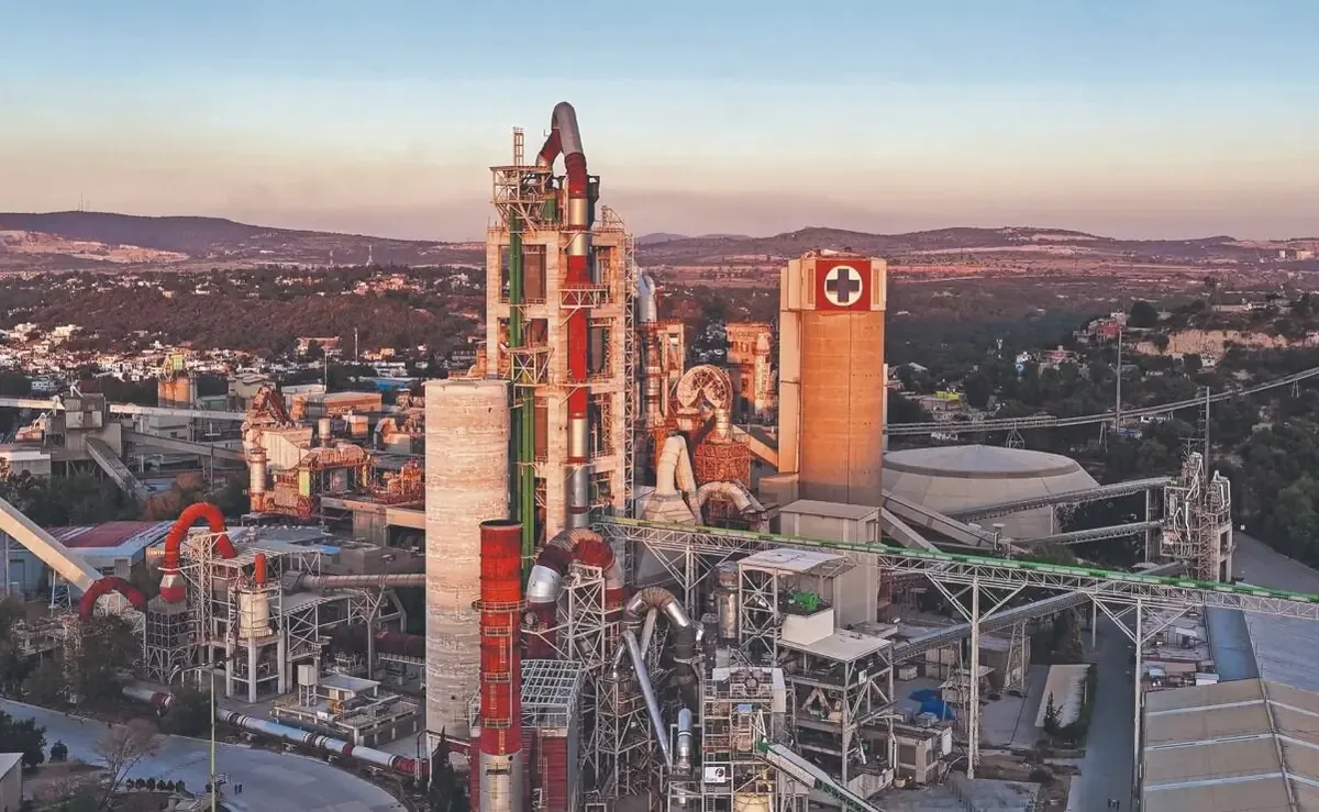 La Cooperativa Cruz Azul refuerza su estrategia de inversión con proyectos en diversas áreas en el país.
