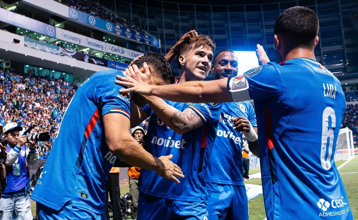 La posible alineación de Cruz Azul aumenta la tensión en el duelo crucial por la final del Clausura 2026.