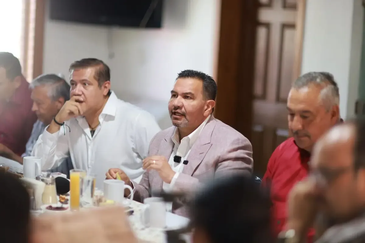 El alcalde con licencia busca consolidar su presencia política en el estado.